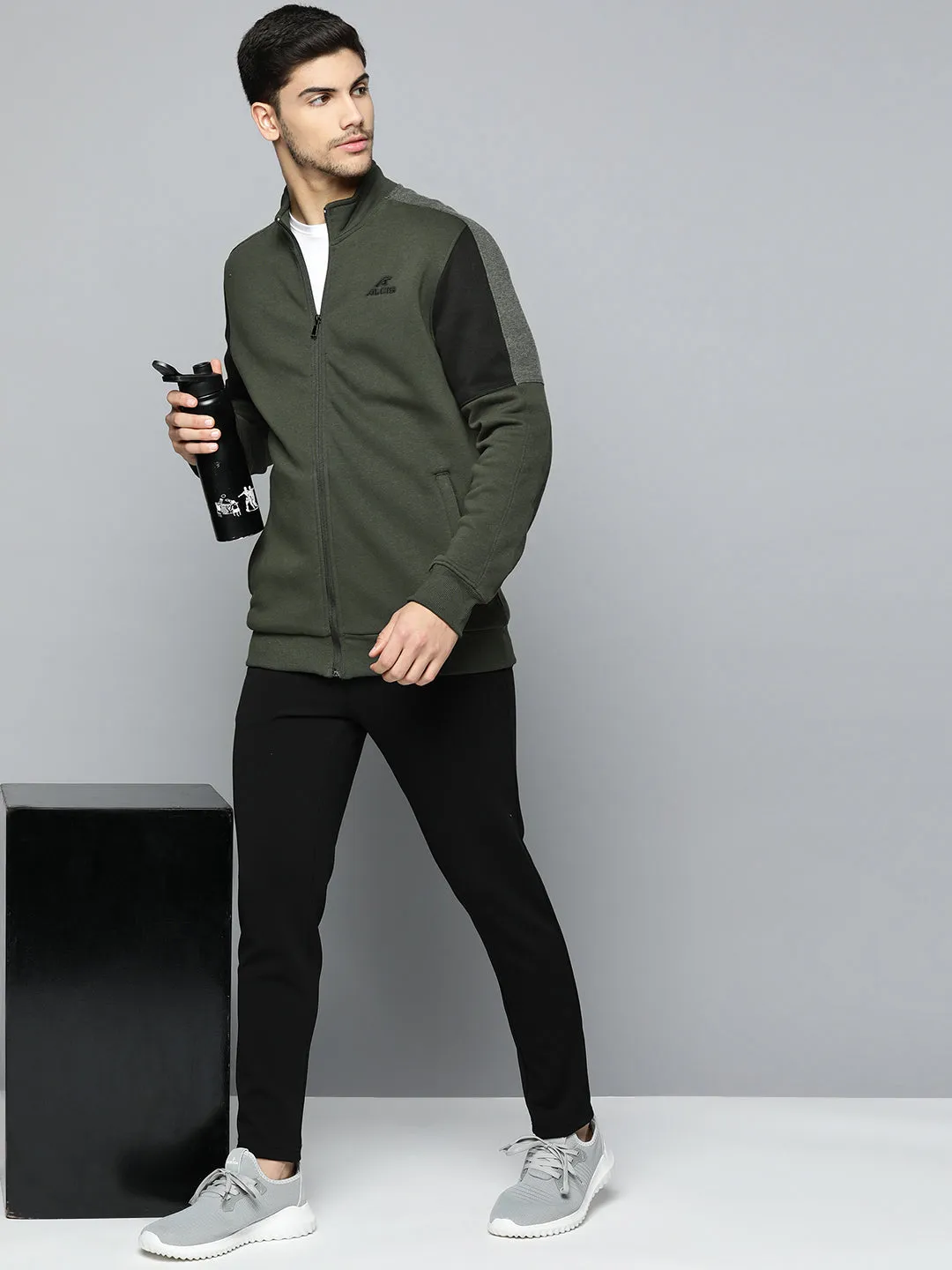 Alcis Men Colourblocked Running Open Front Jacket