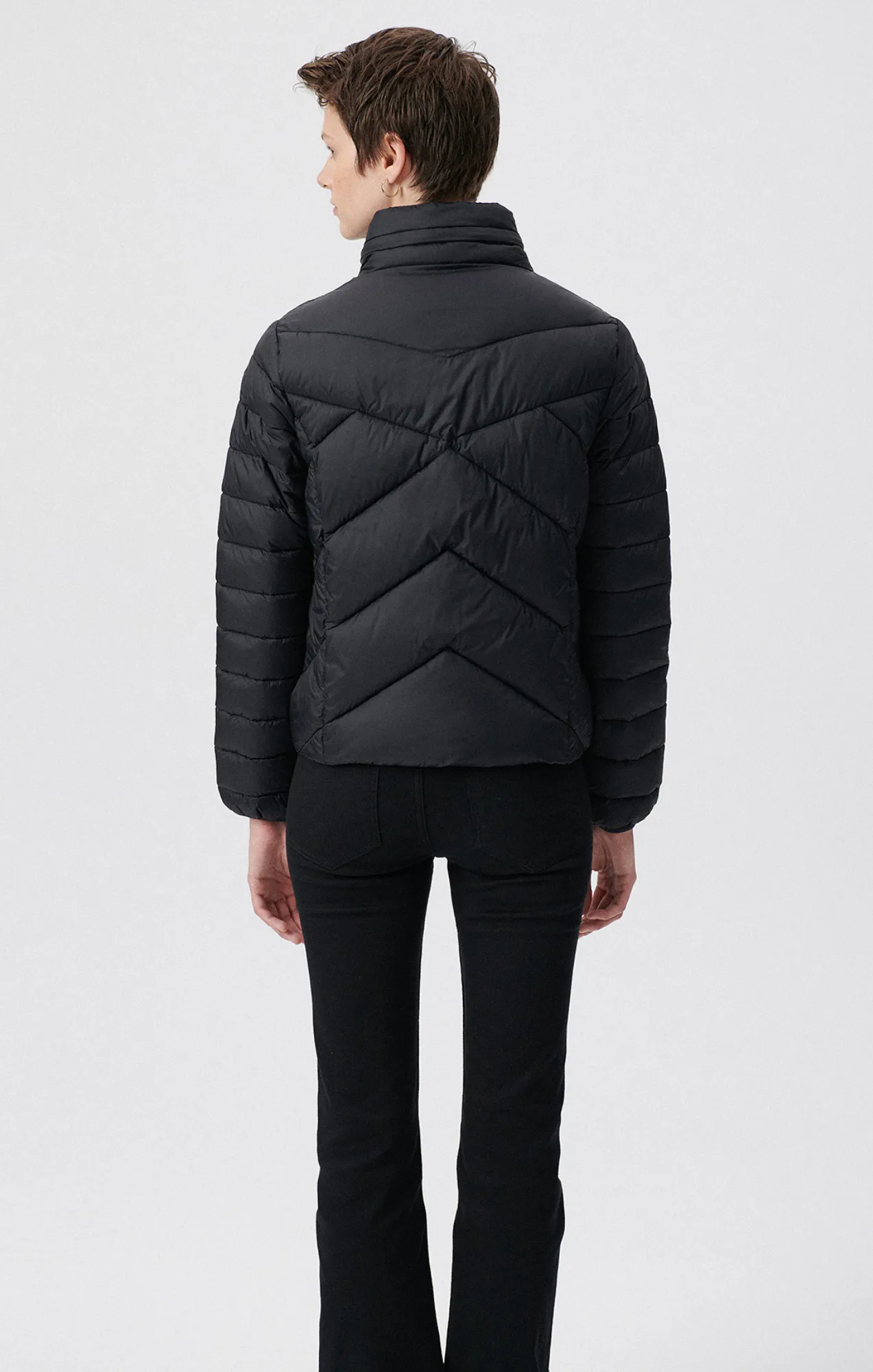 AMINA PUFFER JACKET IN BLACK