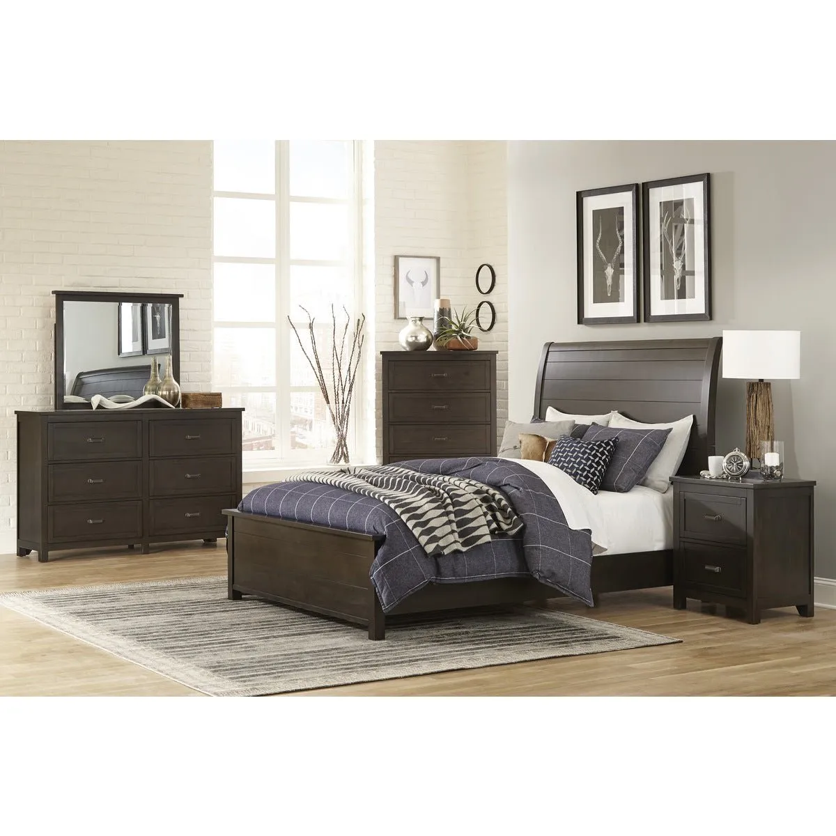 Hebron Queen Sleigh Bed