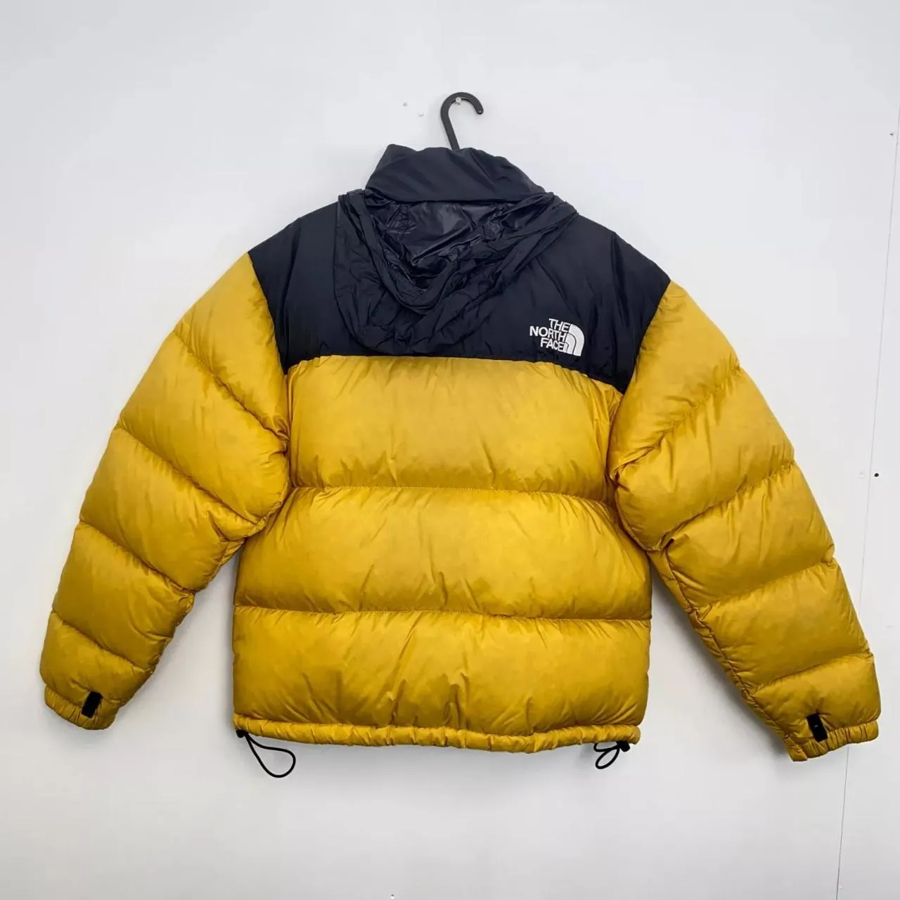 Preowned The North Face Mens Down Puffer Jacket 700 Size M Yellow Black Genuine TNF