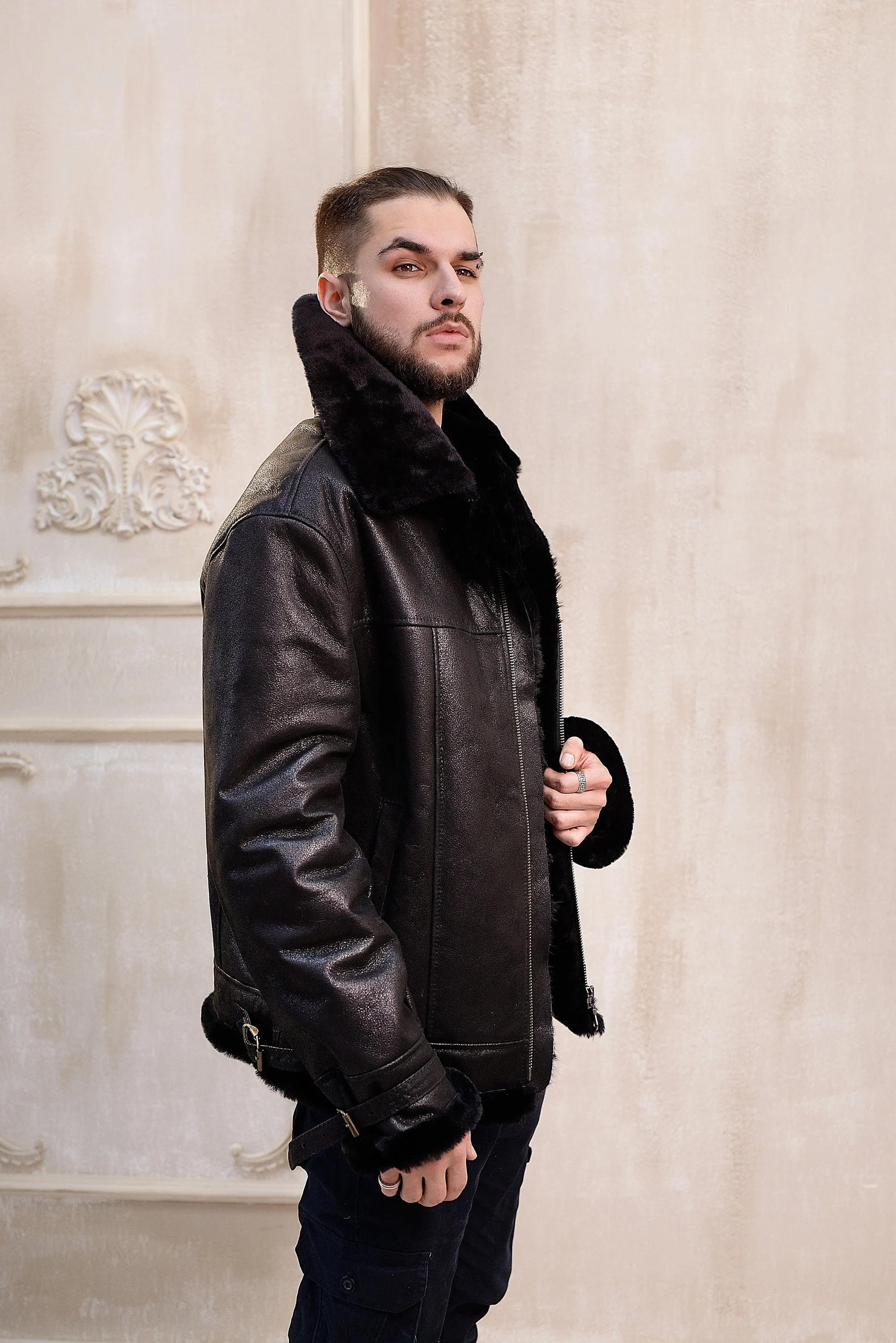 Real Winter Leather Mens Shearling Pilot Jacket in Black Color with Fur Collar