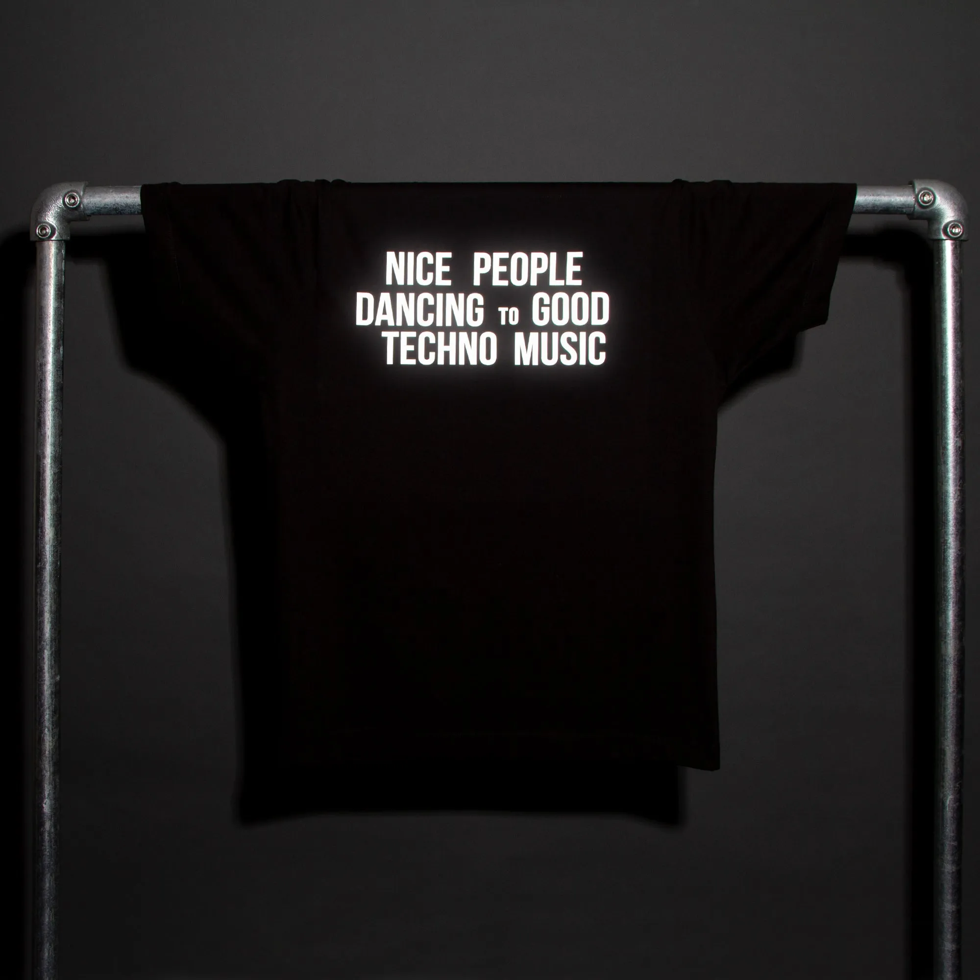 Reflective Peoples Techno Back Print - Tshirt - Black