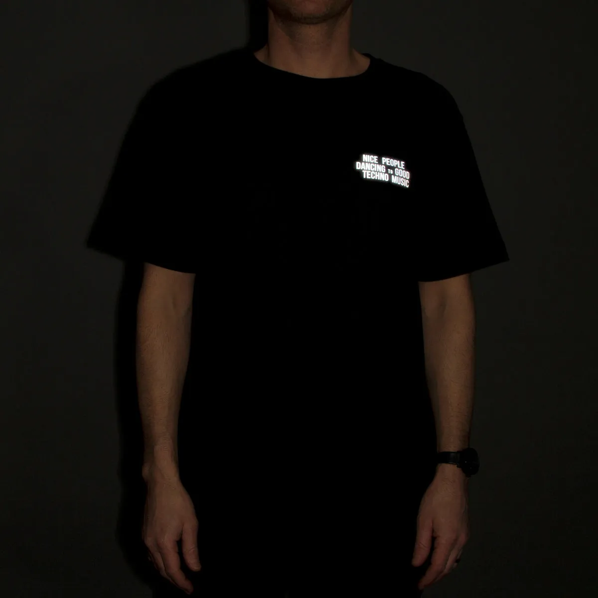 Reflective Peoples Techno Back Print - Tshirt - Black