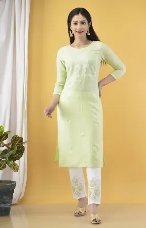 Women Green Embroidered Kurta Set