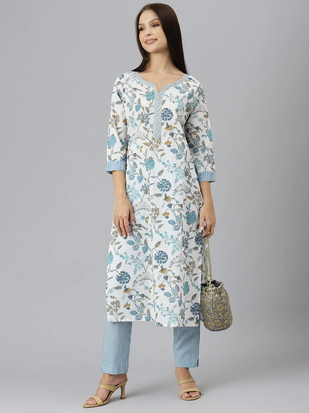 Women White Floral Printed Pure Cotton Kurta With Trousers