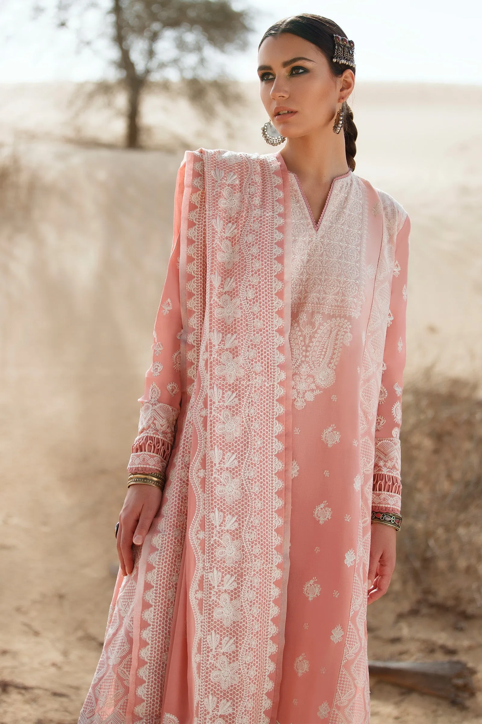 Zaha by Khadijah Shah Lawn Collection 2022 – PARISA (ZL22-03 B)